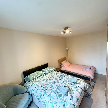 Ferienwohnung 2 Bed Flat - Short Walk From Brent Cross Station Hendon Exterior foto