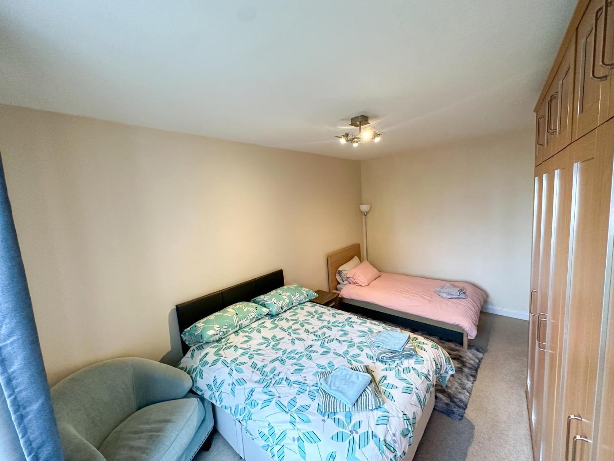 Ferienwohnung 2 Bed Flat - Short Walk From Brent Cross Station Hendon Exterior foto